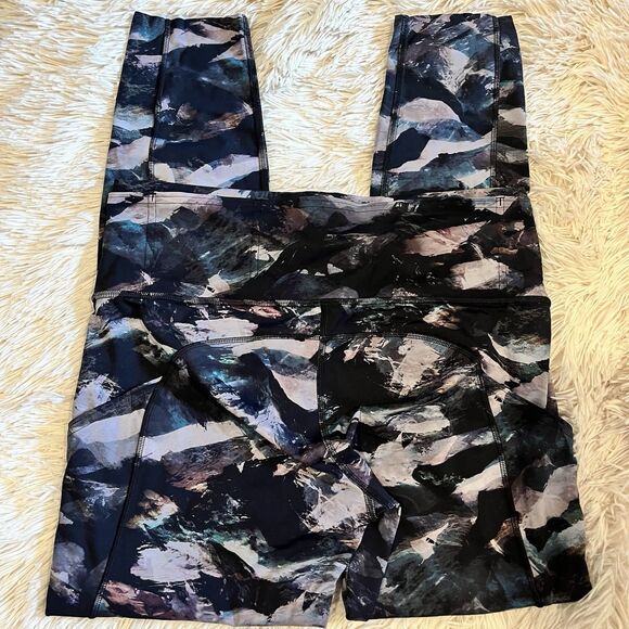 Lululemon Size 8 Fast Free Tight II 25" Non-Reflective Glacier Camo Starlight - Picture 3 of 14